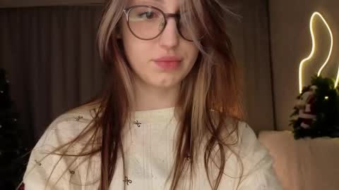 Lora online show from January 2026 04:39:01 AM