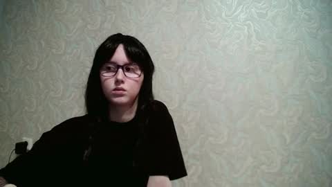 JennyOlset online show from October 2025 09:22:02 AM