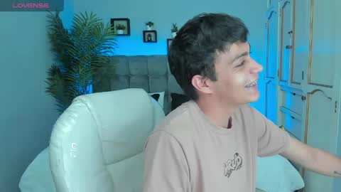  JEREMIAS  online show from April 2026 03:01:01 AM