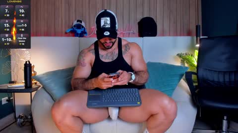 Snapshot of jeremy_harden chatting on February 2025 05:32:01 AM Jeremy online show from February 2025 05:32:01 AM