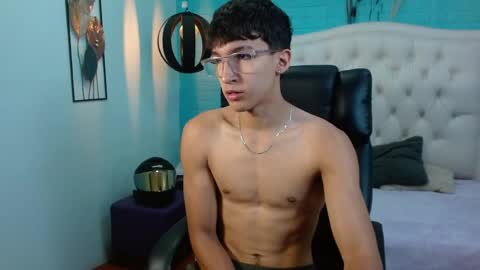 Snapshot of jeremy_job chatting on April 2026 12:28:01 PM Jeremy online show from April 2026 12:28:01 PM