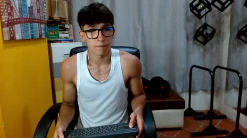 Snapshot of jeremy_job chatting on April 2026 12:52:02 PM Jeremy online show from April 2026 12:52:02 PM