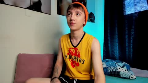 Snapshot of jeremy_salvatore_ chatting on December 2024 04:28:01 PM jero independent model online show from December 2024 04:28:01 PM