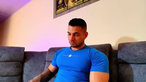 Jeremy Lowe online show from December 2025 07:33:02 PM