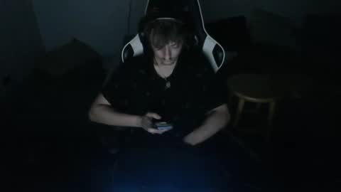 jerimiahslhong online show from November 2025 03:23:01 AM