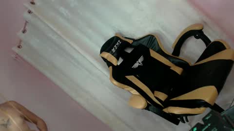 Snapshot of jerkaholic_aneca chatting on January 2025 04:32:01 AM jerkaholic_aneca online show from January 2025 04:32:01 AM