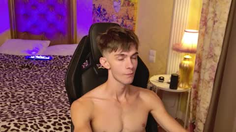 Jerry  online show from October 2025 04:22:01 AM