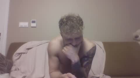 Snapshot of jerryalise chatting on December 2024 07:17:02 PM jerryalise online show from December 2024 07:17:02 PM