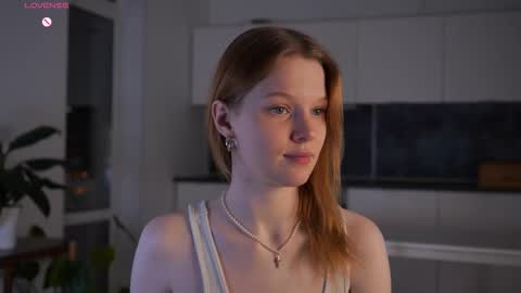 Snapshot of jerrybenear chatting on November 2025 03:34:01 PM Molly online show from November 2025 03:34:01 PM