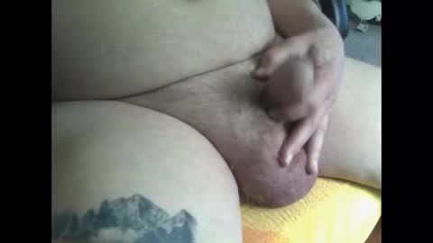 Snapshot of jerryd586 chatting on April 2026 11:32:01 PM Gary online show from April 2026 11:32:01 PM