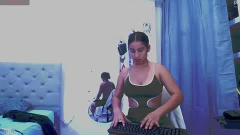 JESICA online show from September 2025 11:10:02 PM