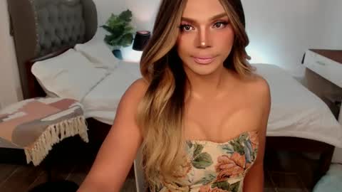 Snapshot of jesie_hot69 chatting on January 2025 03:50:02 AM jesie_hot69 online show from January 2025 03:50:02 AM