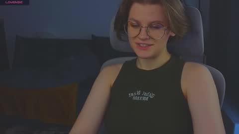  JessieVibes online show from October 2025 12:13:02 PM