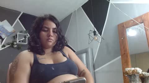 Snapshot of jess_beauty chatting on December 2024 11:08:01 PM jess beauty online show from December 2024 11:08:01 PM