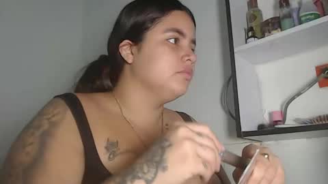 Snapshot of jess_beauty chatting on April 2026 12:28:01 PM jess beauty online show from April 2026 12:28:01 PM