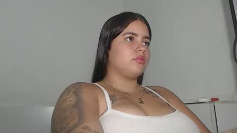 Snapshot of jess_beauty chatting on April 2026 04:07:01 AM jess beauty online show from April 2026 04:07:01 AM