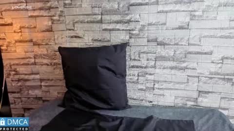 Jessi online show from November 2025 03:17:02 AM