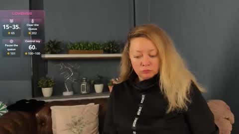 Jessica online show from October 2025 10:59:02 AM