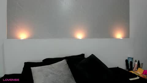 Jessica  online show from November 2025 08:52:01 PM