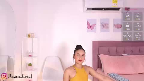 Snapshot of jessica_tom_ chatting on February 2025 03:14:02 PM Jessica online show from February 2025 03:14:02 PM