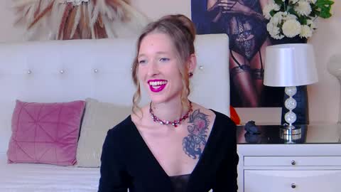 Snapshot of jessicagibson chatting on December 2024 03:41:02 PM Jessica online show from December 2024 03:41:02 PM