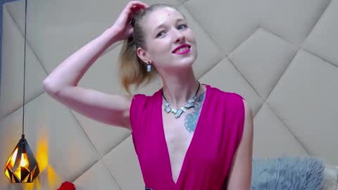 Snapshot of jessicagibson chatting on January 2025 04:41:01 PM Jessica online show from January 2025 04:41:01 PM