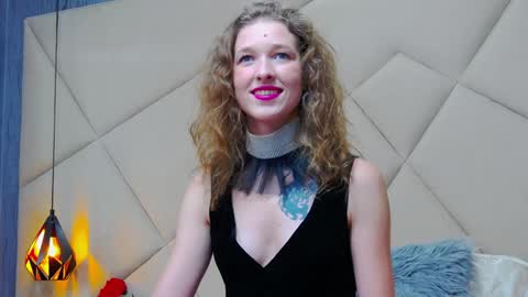 Snapshot of jessicagibson chatting on February 2025 04:22:01 PM Jessica online show from February 2025 04:22:01 PM