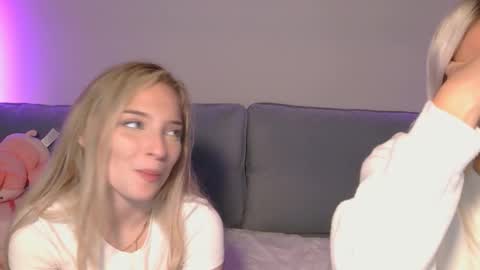 Jessica online show from November 2025 09:52:01 PM