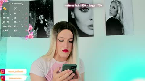 Snapshot of jessicameron chatting on January 2025 03:19:01 AM JESSI AND NAOMI online show from January 2025 03:19:01 AM