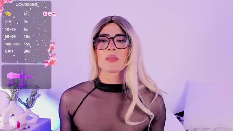 Snapshot of jessicameron chatting on March 2025 05:29:02 AM JESSI AND NAOMI online show from March 2025 05:29:02 AM