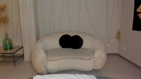 Snapshot of jessicawilliams1 chatting on February 2025 01:19:02 PM JESS online show from February 2025 01:19:02 PM