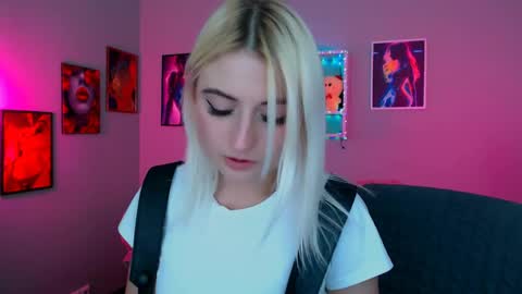 Snapshot of jessie_francise chatting on May 2026 07:53:02 PM Jessie online show from May 2026 07:53:02 PM