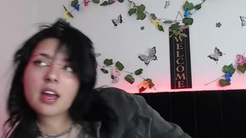 Snapshot of jessie_wild chatting on October 2025 03:18:01 AM jessie_wild online show from October 2025 03:18:01 AM
