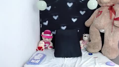 Jessie Big Boobs online show from October 2025 01:38:01 AM