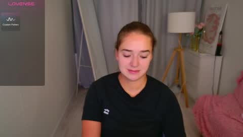 Jessi online show from April 2026 02:02:02 PM