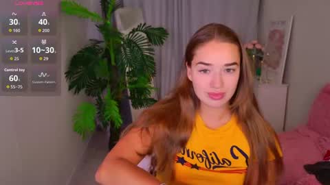 Snapshot of jessiestarz chatting on June 2026 01:47:01 PM Jessi online show from June 2026 01:47:01 PM