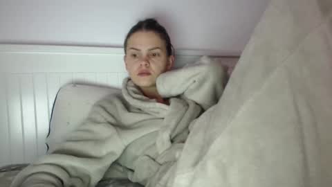 jessieryan online show from November 2025 04:14:02 AM