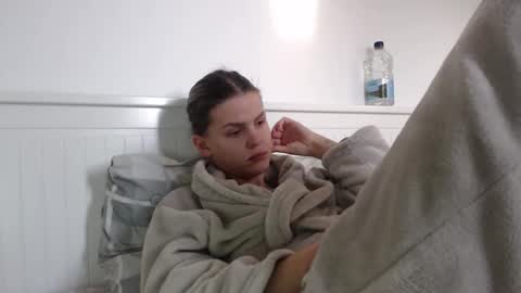 jessieryan online show from November 2025 06:22:01 AM