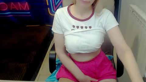 Snapshot of jessikaalba chatting on February 2026 08:25:02 PM Victoria online show from February 2026 08:25:02 PM