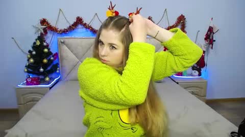 Snapshot of jessikadaniels chatting on December 2024 07:17:01 AM Jess online show from December 2024 07:17:01 AM