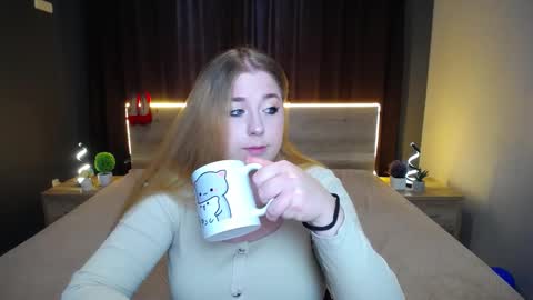 Snapshot of jessikadaniels chatting on October 2025 06:43:01 AM Jess online show from October 2025 06:43:01 AM