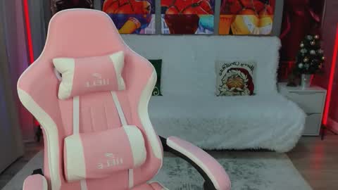 Snapshot of jessswalker chatting on December 2025 01:48:02 AM JesssWalker online show from December 2025 01:48:02 AM