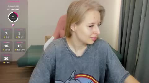 Snapshot of jessy_comely chatting on March 2025 12:20:01 PM Jessy online show from March 2025 12:20:01 PM