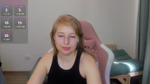 Snapshot of jessy_comely chatting on September 2025 12:16:02 PM Jessy online show from September 2025 12:16:02 PM