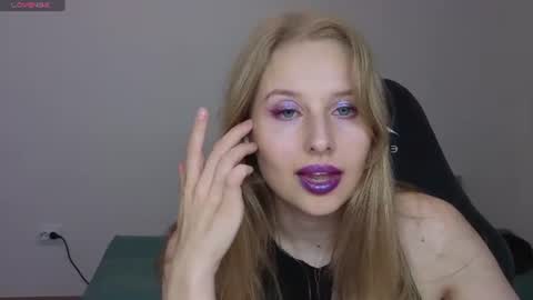 Jessy online show from July 2026 05:19:02 PM