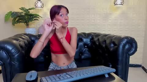 Jessy online show from October 2025 02:43:02 AM