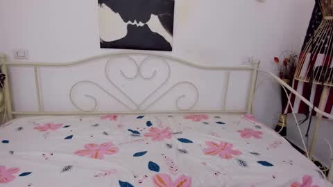 Jessy online show from February 2025 04:44:01 PM