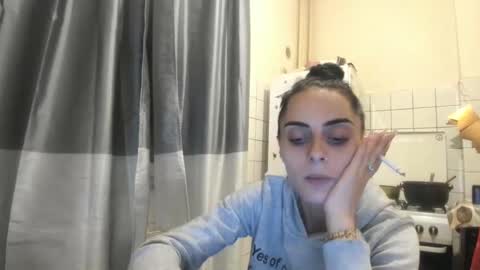 Jessy online show from September 2025 07:19:02 PM