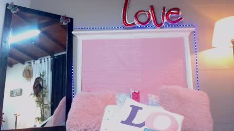 Jessy online show from March 2025 07:49:02 PM