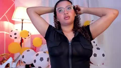 Snapshot of jessyzoe chatting on June 2026 05:59:02 PM Jessy online show from June 2026 05:59:02 PM